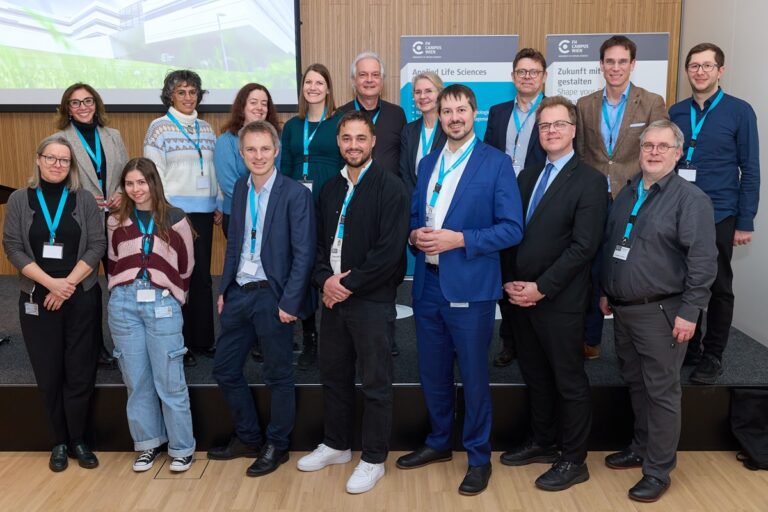 Gruppenfoto der Vortragenden beim Symposium der FH Campus Wien