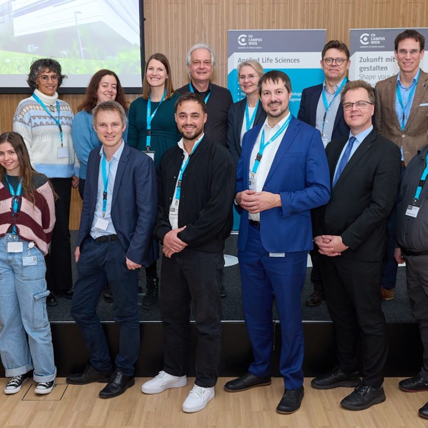 Gruppenfoto der Vortragenden beim Symposium der FH Campus Wien